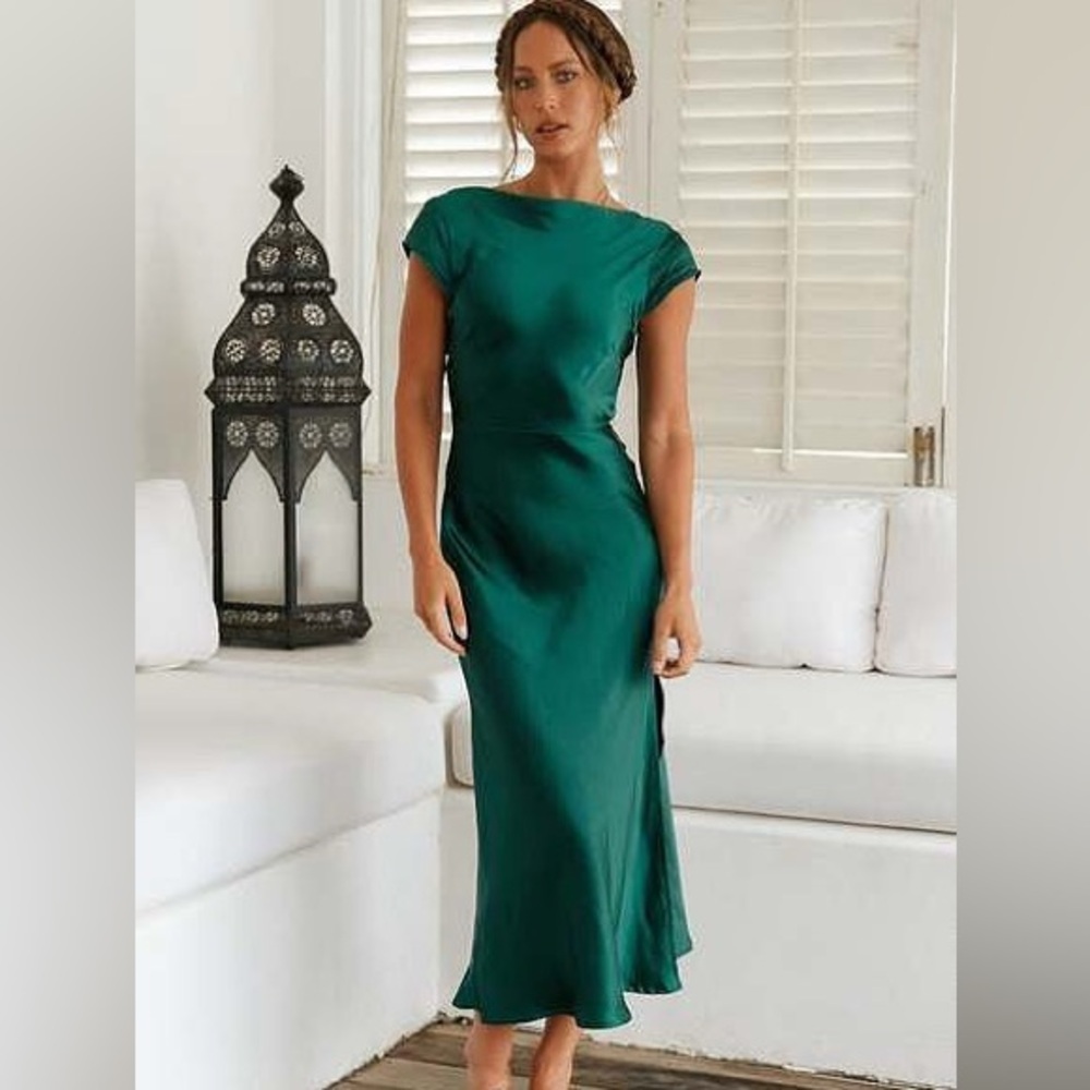Elegant Green Midi Satin Dress